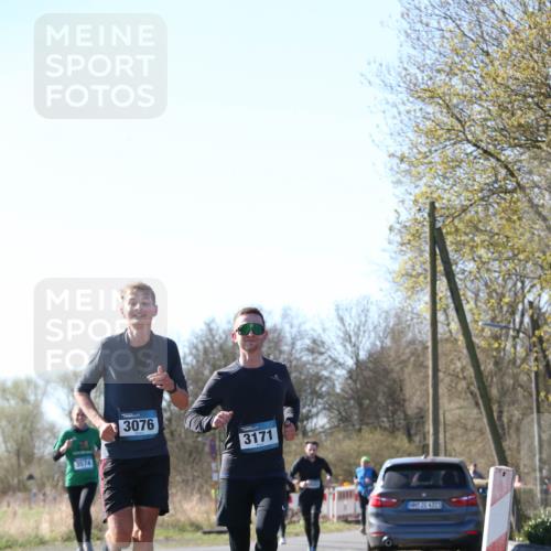 06.04.2025 - 44. Internationalen Wilhelmsburger Insellauf Jannik Wohlers http://msf.ph/oto/7622727 06.04.2025 10:23:24 Laufen 3574, 3076, 3171, 105, 31, 4323 meine-sportfotos.de