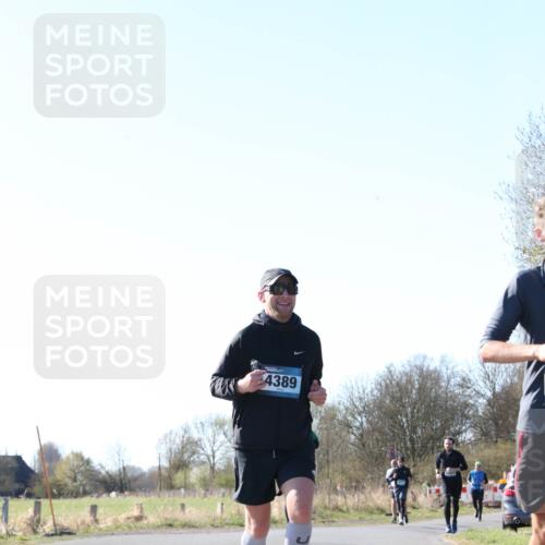 06.04.2025 - 44. Internationalen Wilhelmsburger Insellauf Jannik Wohlers http://msf.ph/oto/7622736 06.04.2025 10:23:26 Laufen 4389 meine-sportfotos.de