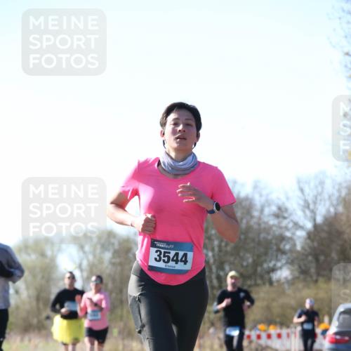 06.04.2025 - 44. Internationalen Wilhelmsburger Insellauf Jannik Wohlers http://msf.ph/oto/7622778 06.04.2025 10:23:43 Laufen 3544 meine-sportfotos.de