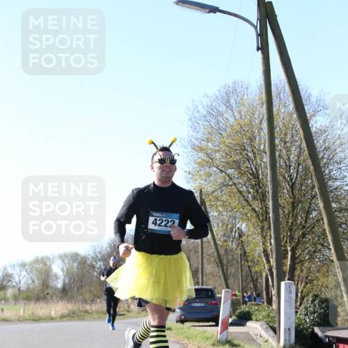 06.04.2025 - 44. Internationalen Wilhelmsburger Insellauf Jannik Wohlers http://msf.ph/oto/7622826 06.04.2025 10:23:52 Laufen 4222 meine-sportfotos.de