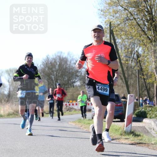 06.04.2025 - 44. Internationalen Wilhelmsburger Insellauf Jannik Wohlers http://msf.ph/oto/7622845 06.04.2025 10:24:08 Laufen 3432, 45, 4499 meine-sportfotos.de