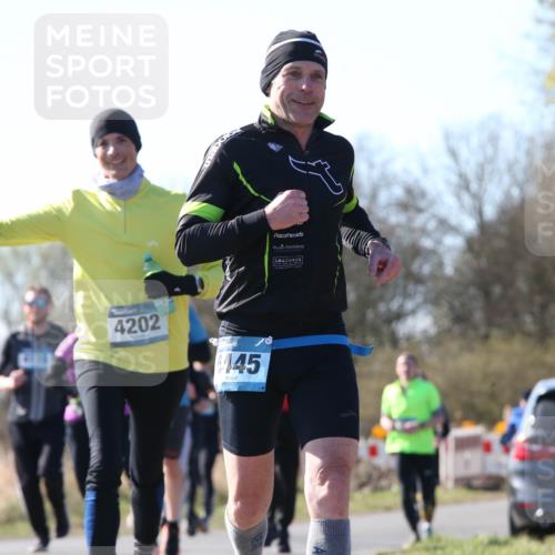 06.04.2025 - 44. Internationalen Wilhelmsburger Insellauf Jannik Wohlers http://msf.ph/oto/7622850 06.04.2025 10:24:10 Laufen 32, 4202, 445 meine-sportfotos.de