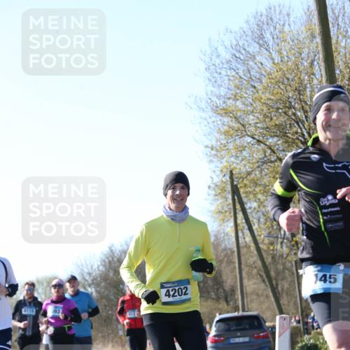 06.04.2025 - 44. Internationalen Wilhelmsburger Insellauf Jannik Wohlers http://msf.ph/oto/7622855 06.04.2025 10:24:11 Laufen 4115, 093, 4202, 145 meine-sportfotos.de
