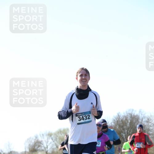 06.04.2025 - 44. Internationalen Wilhelmsburger Insellauf Jannik Wohlers http://msf.ph/oto/7622864 06.04.2025 10:24:13 Laufen 3432, 3, 413 meine-sportfotos.de