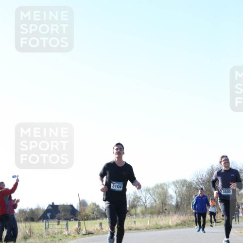 06.04.2025 - 44. Internationalen Wilhelmsburger Insellauf Jannik Wohlers http://msf.ph/oto/7622890 06.04.2025 10:24:20 Laufen 3104, 3505 meine-sportfotos.de