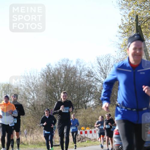 06.04.2025 - 44. Internationalen Wilhelmsburger Insellauf Jannik Wohlers http://msf.ph/oto/7622897 06.04.2025 10:24:25 Laufen 3255, 41, 3365, 3729, 3941, 4130 meine-sportfotos.de