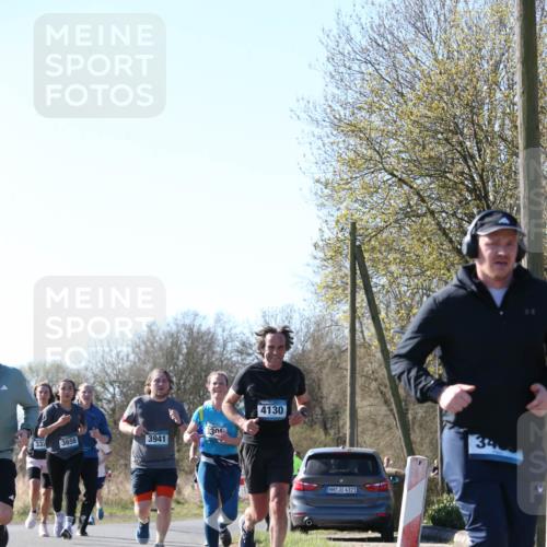 06.04.2025 - 44. Internationalen Wilhelmsburger Insellauf Jannik Wohlers http://msf.ph/oto/7622924 06.04.2025 10:24:36 Laufen 332, 3656, 3941, 3, 4130, 4321, 34 meine-sportfotos.de