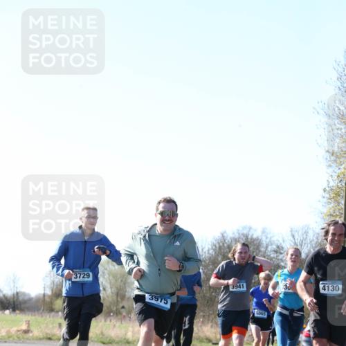 06.04.2025 - 44. Internationalen Wilhelmsburger Insellauf Jannik Wohlers http://msf.ph/oto/7622926 06.04.2025 10:24:37 Laufen 3729, 3975, 3941, 330, 4130, 5065 meine-sportfotos.de