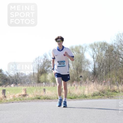 06.04.2025 - 44. Internationalen Wilhelmsburger Insellauf Jannik Wohlers http://msf.ph/oto/7622942 06.04.2025 10:24:44 Laufen 3512, 4240, 3960, 890, 459 meine-sportfotos.de