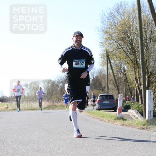 06.04.2025 - 44. Internationalen Wilhelmsburger Insellauf Jannik Wohlers http://msf.ph/oto/7623008 06.04.2025 10:25:22 Laufen 4607 meine-sportfotos.de