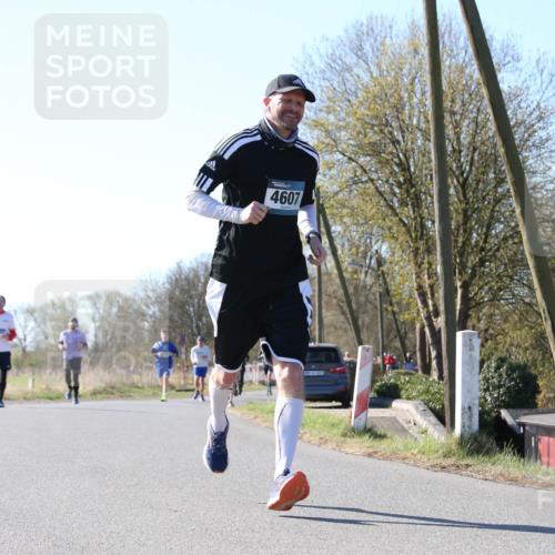 06.04.2025 - 44. Internationalen Wilhelmsburger Insellauf Jannik Wohlers http://msf.ph/oto/7623011 06.04.2025 10:25:22 Laufen 4607 meine-sportfotos.de