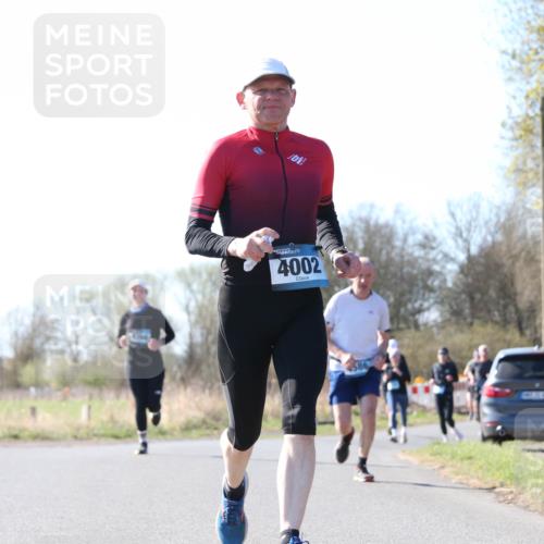 06.04.2025 - 44. Internationalen Wilhelmsburger Insellauf Jannik Wohlers http://msf.ph/oto/7623070 06.04.2025 10:25:43 Laufen 4002, 586 meine-sportfotos.de