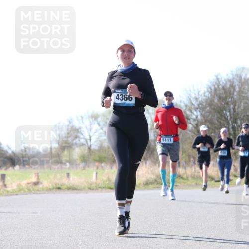 06.04.2025 - 44. Internationalen Wilhelmsburger Insellauf Jannik Wohlers http://msf.ph/oto/7623086 06.04.2025 10:25:47 Laufen 4366, 5111 meine-sportfotos.de