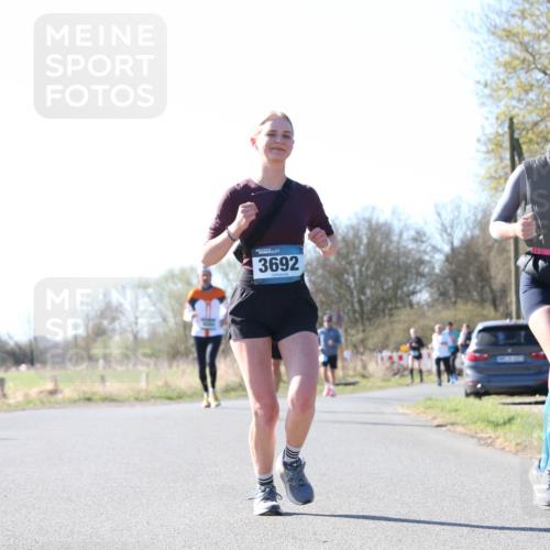 06.04.2025 - 44. Internationalen Wilhelmsburger Insellauf Jannik Wohlers http://msf.ph/oto/7623122 06.04.2025 10:26:02 Laufen 3692, 4350 meine-sportfotos.de