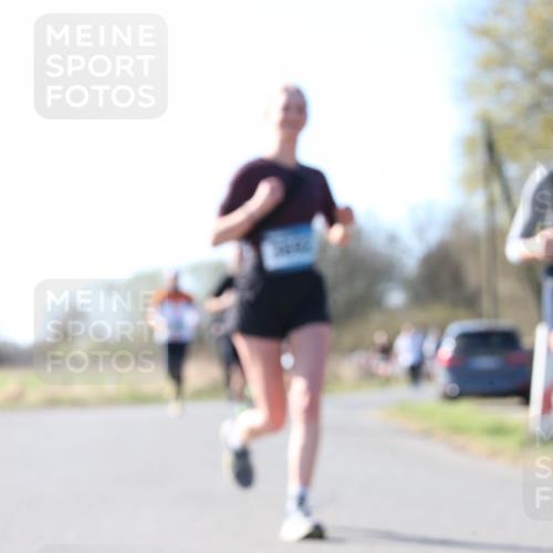 06.04.2025 - 44. Internationalen Wilhelmsburger Insellauf Jannik Wohlers http://msf.ph/oto/7623124 06.04.2025 10:26:02 Laufen  meine-sportfotos.de