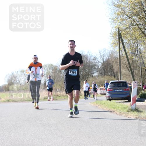 06.04.2025 - 44. Internationalen Wilhelmsburger Insellauf Jannik Wohlers http://msf.ph/oto/7623134 06.04.2025 10:26:05 Laufen 4084, 4399, 31, 4321 meine-sportfotos.de