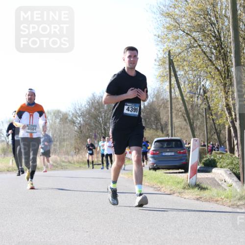 06.04.2025 - 44. Internationalen Wilhelmsburger Insellauf Jannik Wohlers http://msf.ph/oto/7623138 06.04.2025 10:26:06 Laufen 4084, 4399, 31, 4321 meine-sportfotos.de