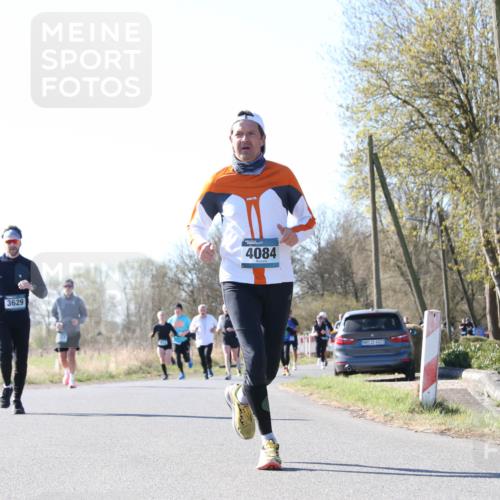 06.04.2025 - 44. Internationalen Wilhelmsburger Insellauf Jannik Wohlers http://msf.ph/oto/7623145 06.04.2025 10:26:08 Laufen 3629, 4084, 31, 4323 meine-sportfotos.de