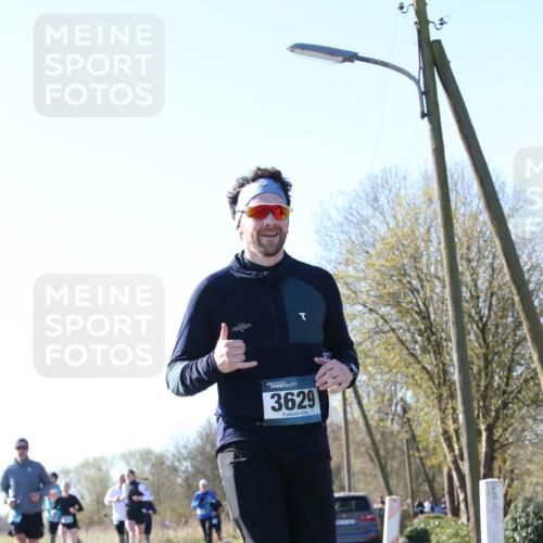 06.04.2025 - 44. Internationalen Wilhelmsburger Insellauf Jannik Wohlers http://msf.ph/oto/7623158 06.04.2025 10:26:12 Laufen 3629 meine-sportfotos.de