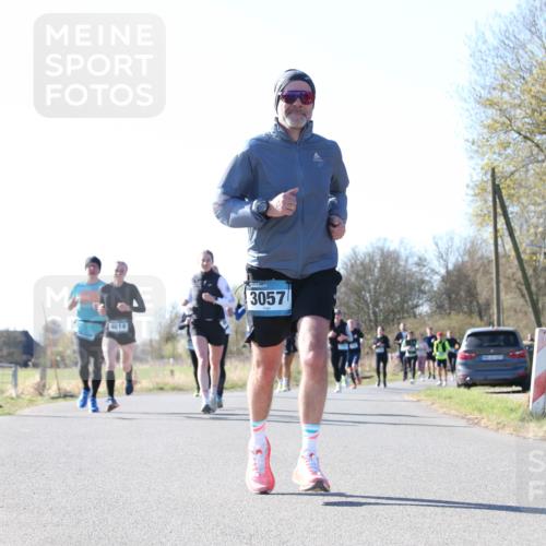 06.04.2025 - 44. Internationalen Wilhelmsburger Insellauf Jannik Wohlers http://msf.ph/oto/7623165 06.04.2025 10:26:15 Laufen 4614, 3057 meine-sportfotos.de