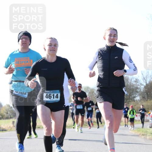 06.04.2025 - 44. Internationalen Wilhelmsburger Insellauf Jannik Wohlers http://msf.ph/oto/7623169 06.04.2025 10:26:18 Laufen 4304, 4614, 9743 meine-sportfotos.de