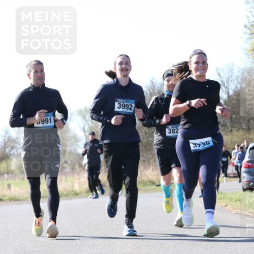 06.04.2025 - 44. Internationalen Wilhelmsburger Insellauf Jannik Wohlers http://msf.ph/oto/7623200 06.04.2025 10:26:40 Laufen 5991, 3992, 382, 3735, 31, 4321 meine-sportfotos.de
