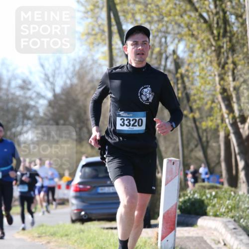 06.04.2025 - 44. Internationalen Wilhelmsburger Insellauf Jannik Wohlers http://msf.ph/oto/7623216 06.04.2025 10:26:47 Laufen 3320 meine-sportfotos.de
