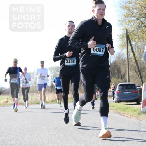 06.04.2025 - 44. Internationalen Wilhelmsburger Insellauf Jannik Wohlers http://msf.ph/oto/7623239 06.04.2025 10:26:59 Laufen 4509, 3827, 3498, 5087, 5088 meine-sportfotos.de
