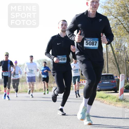 06.04.2025 - 44. Internationalen Wilhelmsburger Insellauf Jannik Wohlers http://msf.ph/oto/7623240 06.04.2025 10:27:00 Laufen 3827, 4509, 3498, 3924, 5087, 508 meine-sportfotos.de