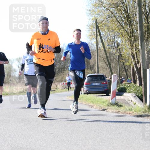 06.04.2025 - 44. Internationalen Wilhelmsburger Insellauf Jannik Wohlers http://msf.ph/oto/7623278 06.04.2025 10:27:20 Laufen 4180, 181, 31, 4321 meine-sportfotos.de