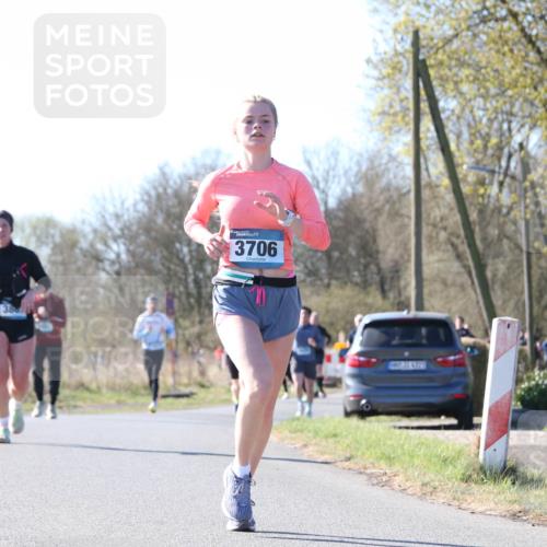 06.04.2025 - 44. Internationalen Wilhelmsburger Insellauf Jannik Wohlers http://msf.ph/oto/7623300 06.04.2025 10:27:24 Laufen 388, 3706 meine-sportfotos.de