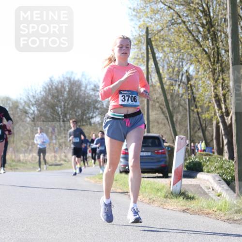06.04.2025 - 44. Internationalen Wilhelmsburger Insellauf Jannik Wohlers http://msf.ph/oto/7623304 06.04.2025 10:27:24 Laufen 3861, 3706 meine-sportfotos.de