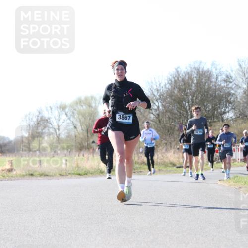 06.04.2025 - 44. Internationalen Wilhelmsburger Insellauf Jannik Wohlers http://msf.ph/oto/7623311 06.04.2025 10:27:26 Laufen 3867, 3279, 4429, 4321 meine-sportfotos.de