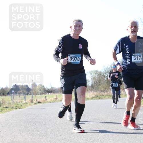 06.04.2025 - 44. Internationalen Wilhelmsburger Insellauf Jannik Wohlers http://msf.ph/oto/7623350 06.04.2025 10:27:43 Laufen 3978, 3052, 517, 4, 31, 4923, 08 meine-sportfotos.de