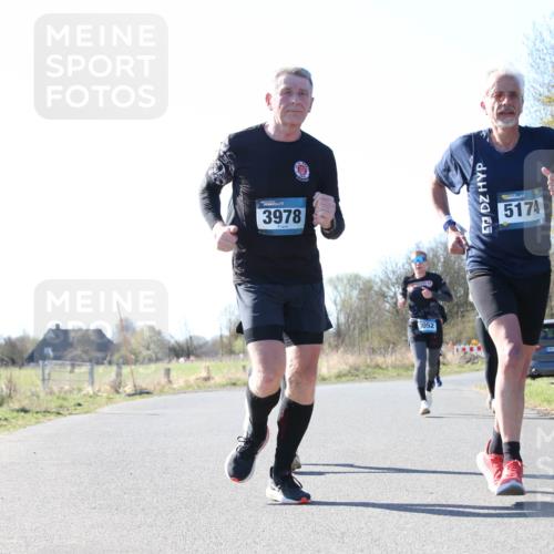 06.04.2025 - 44. Internationalen Wilhelmsburger Insellauf Jannik Wohlers http://msf.ph/oto/7623351 06.04.2025 10:27:43 Laufen 3978, 3052, 5174, 31, 4323, 2008 meine-sportfotos.de