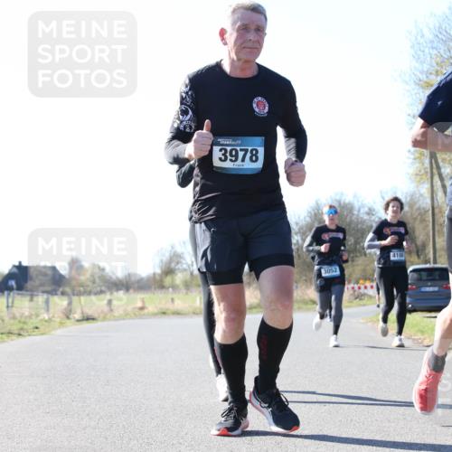 06.04.2025 - 44. Internationalen Wilhelmsburger Insellauf Jannik Wohlers http://msf.ph/oto/7623355 06.04.2025 10:27:43 Laufen 3978, 3052, 4100, 517 meine-sportfotos.de