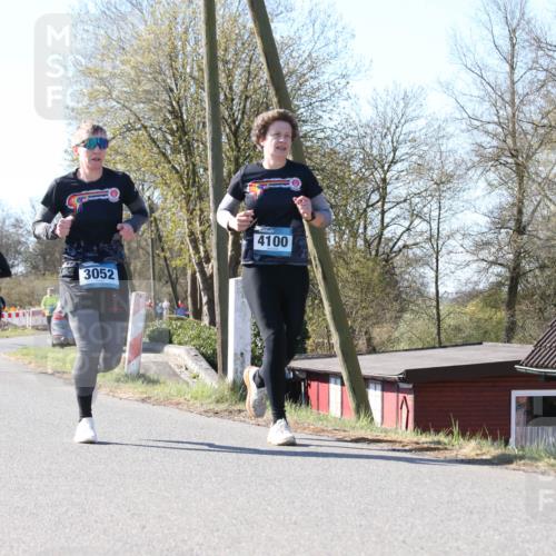 06.04.2025 - 44. Internationalen Wilhelmsburger Insellauf Jannik Wohlers http://msf.ph/oto/7623360 06.04.2025 10:27:46 Laufen 3052, 3678, 4100 meine-sportfotos.de