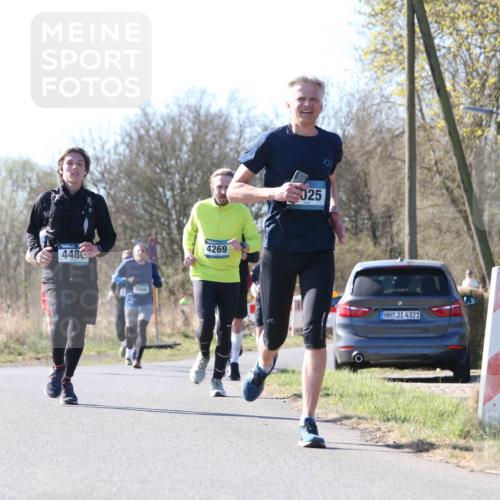 06.04.2025 - 44. Internationalen Wilhelmsburger Insellauf Jannik Wohlers http://msf.ph/oto/7623378 06.04.2025 10:27:56 Laufen 448, 3560, 4269, 025, 4321 meine-sportfotos.de