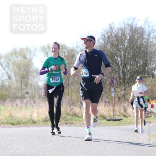 06.04.2025 - 44. Internationalen Wilhelmsburger Insellauf Jannik Wohlers http://msf.ph/oto/7623427 06.04.2025 10:28:11 Laufen 3687, 3489, 4352 meine-sportfotos.de