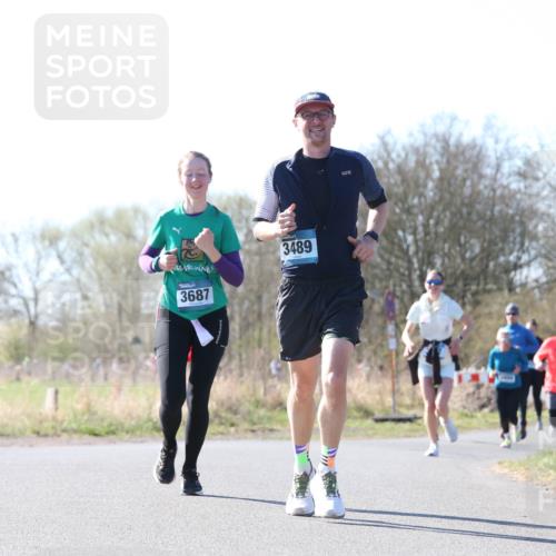 06.04.2025 - 44. Internationalen Wilhelmsburger Insellauf Jannik Wohlers http://msf.ph/oto/7623435 06.04.2025 10:28:13 Laufen 3687, 3489, 314 meine-sportfotos.de