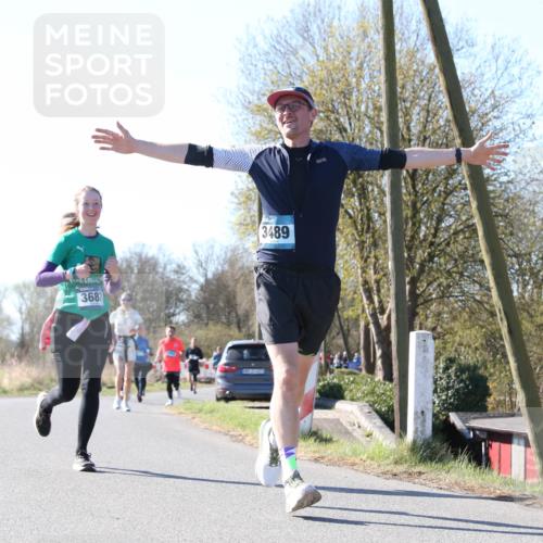 06.04.2025 - 44. Internationalen Wilhelmsburger Insellauf Jannik Wohlers http://msf.ph/oto/7623454 06.04.2025 10:28:16 Laufen 3687, 3489 meine-sportfotos.de