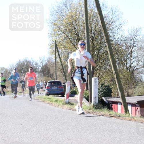 06.04.2025 - 44. Internationalen Wilhelmsburger Insellauf Jannik Wohlers http://msf.ph/oto/7623467 06.04.2025 10:28:21 Laufen 3999, 4352, 314323, 32 meine-sportfotos.de