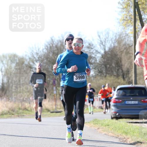06.04.2025 - 44. Internationalen Wilhelmsburger Insellauf Jannik Wohlers http://msf.ph/oto/7623476 06.04.2025 10:28:24 Laufen 3845, 3999, 4352 meine-sportfotos.de