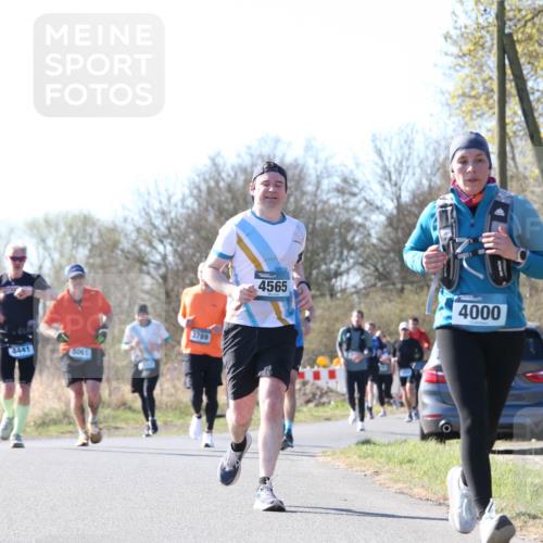 06.04.2025 - 44. Internationalen Wilhelmsburger Insellauf Jannik Wohlers http://msf.ph/oto/7623502 06.04.2025 10:28:34 Laufen 4441, 5061, 3789, 4565, 4000 meine-sportfotos.de
