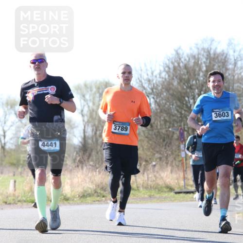 06.04.2025 - 44. Internationalen Wilhelmsburger Insellauf Jannik Wohlers http://msf.ph/oto/7623503 06.04.2025 10:28:38 Laufen 5061, 4441, 3789, 131, 3603 meine-sportfotos.de