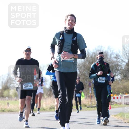 06.04.2025 - 44. Internationalen Wilhelmsburger Insellauf Jannik Wohlers http://msf.ph/oto/7623518 06.04.2025 10:28:48 Laufen 3956, 3893, 31, 4323 meine-sportfotos.de