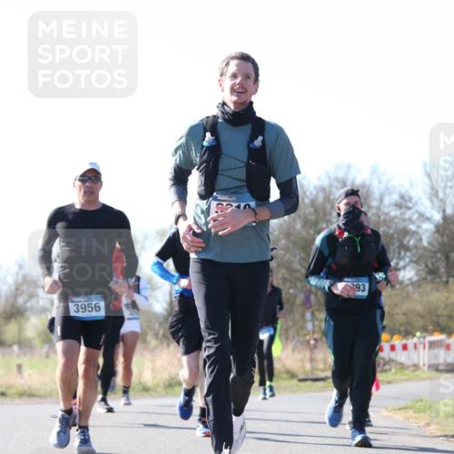 06.04.2025 - 44. Internationalen Wilhelmsburger Insellauf Jannik Wohlers http://msf.ph/oto/7623519 06.04.2025 10:28:48 Laufen 3956, 93, 31, 4323 meine-sportfotos.de