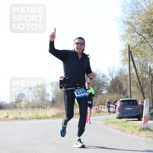 06.04.2025 - 44. Internationalen Wilhelmsburger Insellauf Jannik Wohlers http://msf.ph/oto/7623546 06.04.2025 10:28:57 Laufen 4340, 407, 31, 4323 meine-sportfotos.de