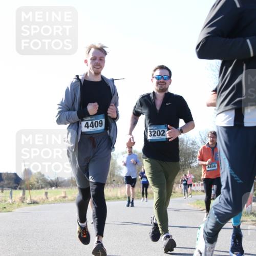 06.04.2025 - 44. Internationalen Wilhelmsburger Insellauf Jannik Wohlers http://msf.ph/oto/7623583 06.04.2025 10:29:16 Laufen 4409, 3202, 4456, 4452 meine-sportfotos.de