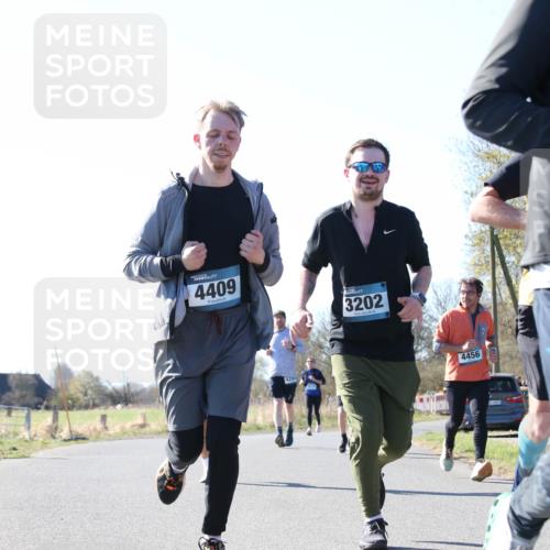 06.04.2025 - 44. Internationalen Wilhelmsburger Insellauf Jannik Wohlers http://msf.ph/oto/7623584 06.04.2025 10:29:16 Laufen 4409, 3202, 42, 4456, 4452 meine-sportfotos.de